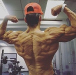 체지방 0%일 것 같은 몸으로 살아있는 인체 표본이라 불리는 54세 헬스 중독자