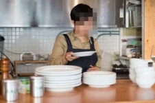 주6일·12시간 근무에 월급 350만원...직원 안 뽑힌다 호소한 만두집 사장님