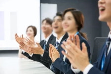 취준생 주목...현대차, 연봉 1억 생산직 대규모 신규채용한다