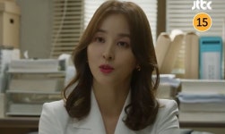조승우 주연 신성한 이혼, 막장극 부부의 세계 꺾고 JTBC 첫 방송 시청률 1위