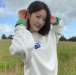 생활고 호소하던 김새론, 메가커피서 카페 알바 하는 근황 공개 (+사진)