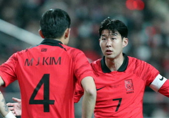 손흥민 SNS 언팔했던 김민재 