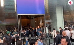 이틀 전 강남에 오픈한 애플스토어, 입장이 쉽지 않았던 이유 (+영상)