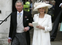 영국 왕실이 8살 생일 맞아 올려준 앞니 쏙 빠진 서열 3위 샬럿 공주 사진