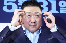 너의 두개골을 반으로 나누겠어 아닙니다...범죄도시3 VIP 시사회에서 볼하트 하는 마블리