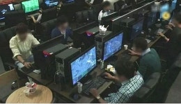 PC방서 음식 안 시키고 컴퓨터만 썼더니, 사장이 돈 돌려주면서 다신 오지 말라는데 왜일까요?