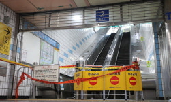 압사 사고날 뻔...분당 수내역 에스컬레이터 역주행 사고 당시 상황 (+CCTV영상)