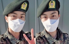 방탄 진의 군대 사진, 브라질 여성팬 구했다...강도가 보고 도망가