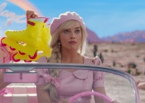 할리우드 스타 배우 마고 로비가 영화 