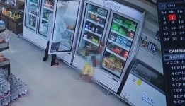 아빠와 마트 간 4살 인도 소녀, 아이스크림 꺼내려 냉장고 문 만졌다가 감전사