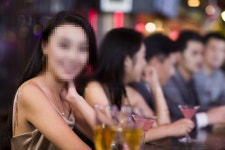 이선균이 다닌 강남 텐프로, 앉으면 천만원 쉽게 쓰는 상위 1% 업소...유흥업 관계자의 증언