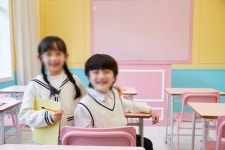 한해 학비 천만원 넘어 금수저만 간다는 서울 사립 초등학교...누가 다녔나 봤더니