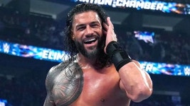 더 락 드웨인 존슨, WWE 복귀 선언...친척이자 라이벌 로만 레이즈와 타이틀전 예고
