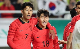 '하극상 논란' 이강인, 런던 찾아가 손흥민에게 직접 사죄...국민들에게도 진심으로 사과해
