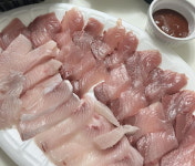 부산 서면 횟집서 자연산 대방어 주문하고 받은 회...비린내 심해 환불 요청했더니 진상 취급해