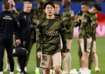 국대 합류 앞두고 폼 제대로 올라 '황금 왼발 감아차기' 골 터트린 'PSG' 이강인 (영상)