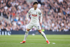 손흥민, '결승골' 어시스트+MOTM 활약...토트넘, EPL 4위 등극