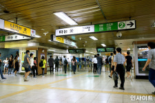 신도림역 랜드마크 현대백화점 디큐브시티, 개장 10년 만에 문 닫는다