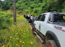 계곡 가는 길 막고 물놀이 즐긴 오프로드 동호회... 차 빼 달랬더니 알아서 해라