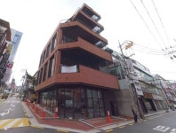 손예진이 244억에 매입한 강남 한복판 건물... 신축했는데도 공실 상태