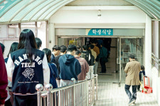 4500원 한양대 학식에 등장한 투쁠 한우 갈비찜... 1600인분 기부한 남자의 정체