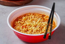 이거만 뿌리면 식당 온 줄... 요즘 MZ들이 쓰는 마법의 가루 정체