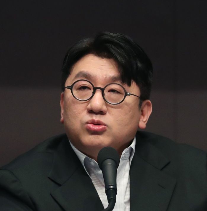 서울경찰, 하이브 본사 압수수색…부정거래 의혹 조사 본격화