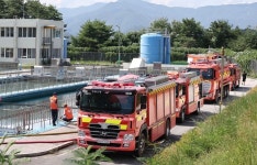 극심한 가뭄에 강릉 공중화장실 47곳 폐쇄... 병물 169만개 긴급 배부