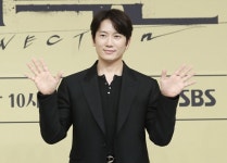 지성, 아파트 입주민회장에 출마하는 '전직 조폭'... JTBC 새 드라마 '아파트' 출연