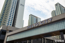 주소가 곧 스펙... 원베일리 이어 부동산 기반 매칭 결정사 등장했다는 이 아파트