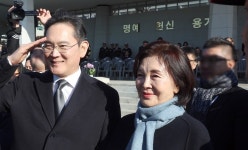 홍라희, 이재용에 삼성물산 지분 1.06% 전량 증여... 이 회장 지분 20% 돌파