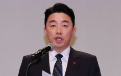 강훈식 