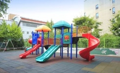 안전한 놀이터의 배신... 폭신한 바닥재서 발암물질 무더기 검출