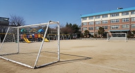 학부모 민원 폭증에 점심시간 축구 금지된 초등학교