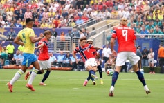 홀란 멀티골 폭발... 노르웨이, 브라질 2-1 꺾고 월드컵 첫 8강