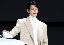 김우빈, 고교 야구부 감독됐다... tvN '기프트'로 안방 극장 복귀