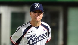 한화, 김경문·손혁과 동행 마무리...차기 감독 후보에 류지현