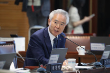 두 달째 빈 법무부 장관 자리... 이재명 대통령, 박균택·양부남 놓고 막판 고심