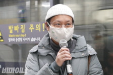 [승강장일기] 오전 8시, 혜화역 승강장에 뜬 보름달