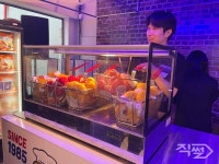 [현장 직썰] 하림 맥시칸 냉동치킨 론칭…성수서 1세대 양념치킨의 귀환
