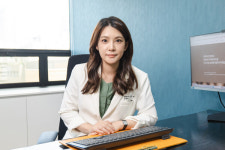 가슴성형 절개선 흉터, 완화 치료 가능할까?