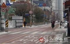 [기획특집-보행권]② 스쿨존 횡단보도 정지 규정에도 차들은 쌩쌩