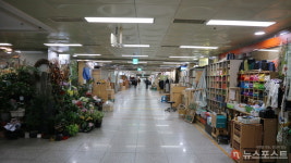 [도시탐구] 회현지하도상가, 빈티지로 가득한 지하 세상