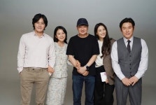설경구X장동건X김희애X수현, 더 디너 크랭크업