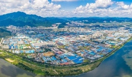 무너져가는 제조업 살려놨더니…이주노동자를 대하는 구미 산업단지의 이중성 [고용허가제 논란 ⑪]