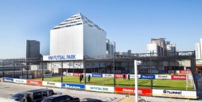 홈플러스, 풋살파크 동대문점 오픈...동대문 축구장 명맥 잇는다