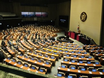 '앙금 확인' 2월 국회, 87건 중 66건만 처리···공직선거법은 끝내 계류