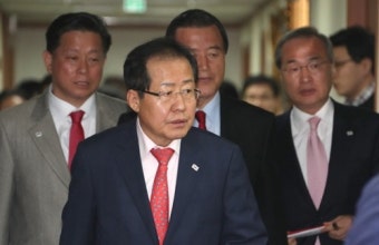 홍준표 대표, 文대통령-여야대표 회동에 또 불참하나