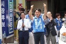 우상호 전 원내대표, 김상호 하남시장후보 유세지원