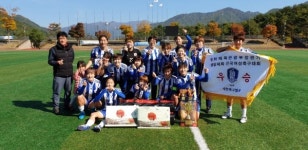 송파구여성축구단, 올해 전국단위 대회 3연속 우승